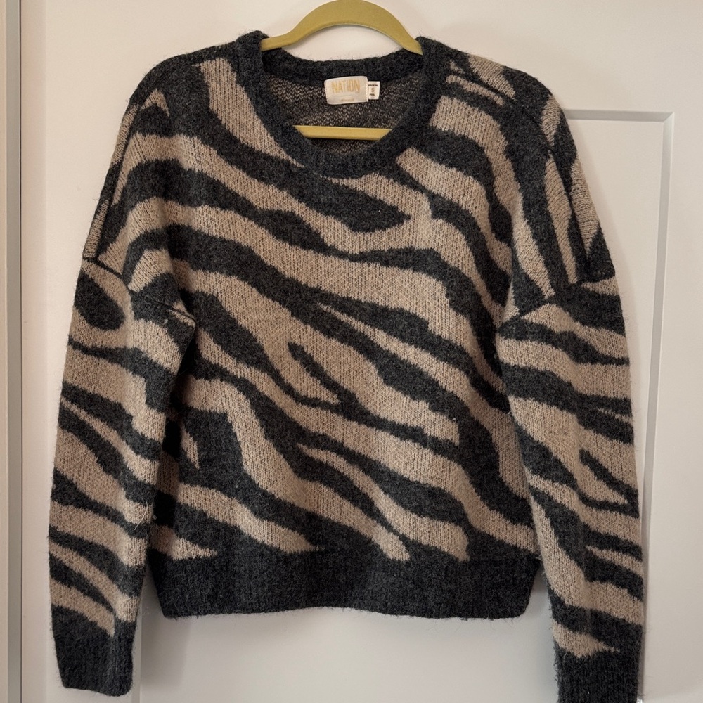 Zebra Pattern Sweater - Black and Cream